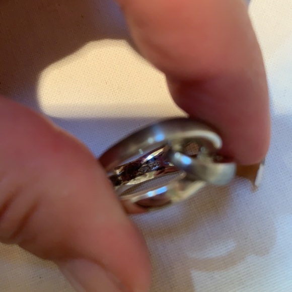925 Sterling Silver Knot Ring - Picture 2 of 3